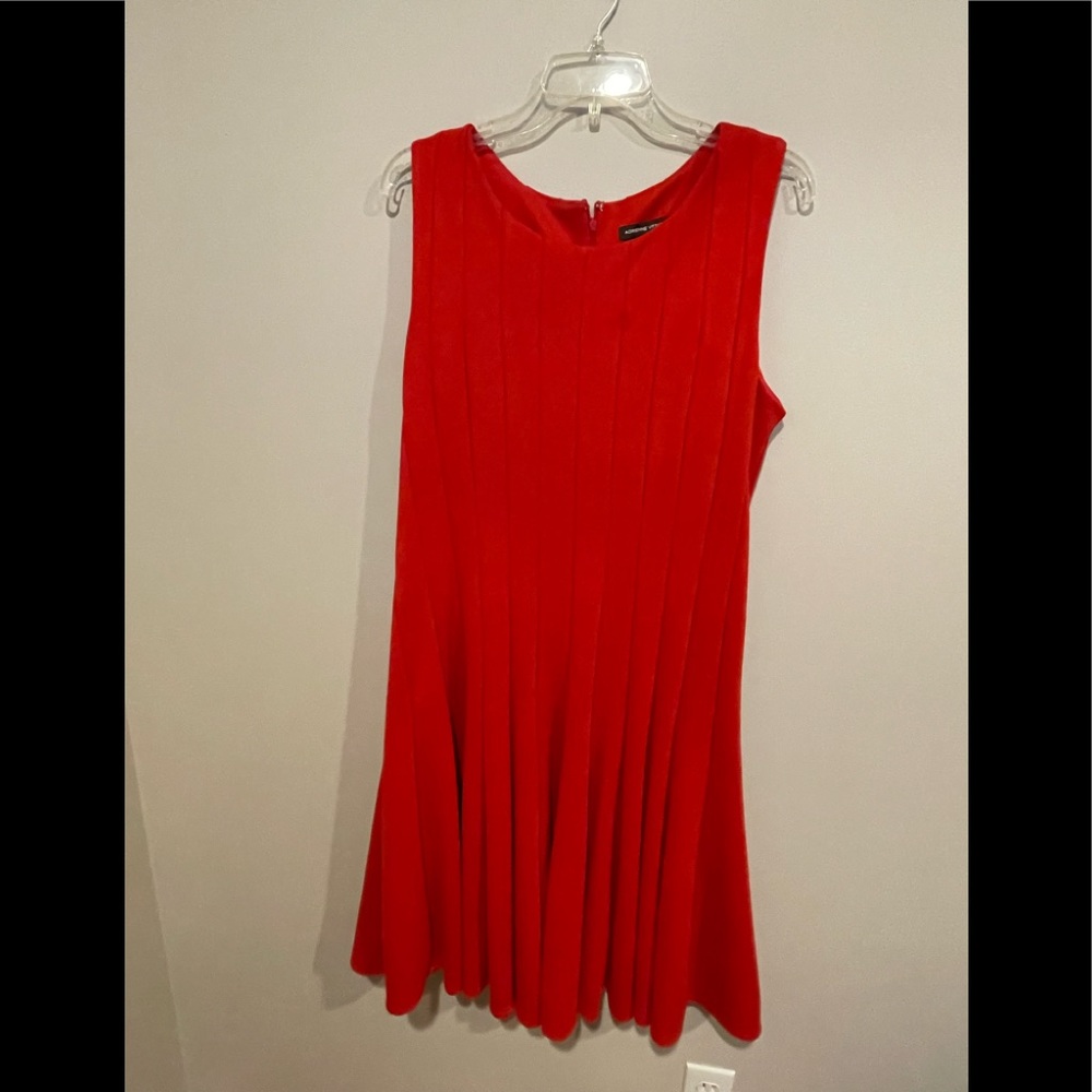 ADRIENNE VITTADINI, knit sleeveless dress in red. Size 12. Worn twice!